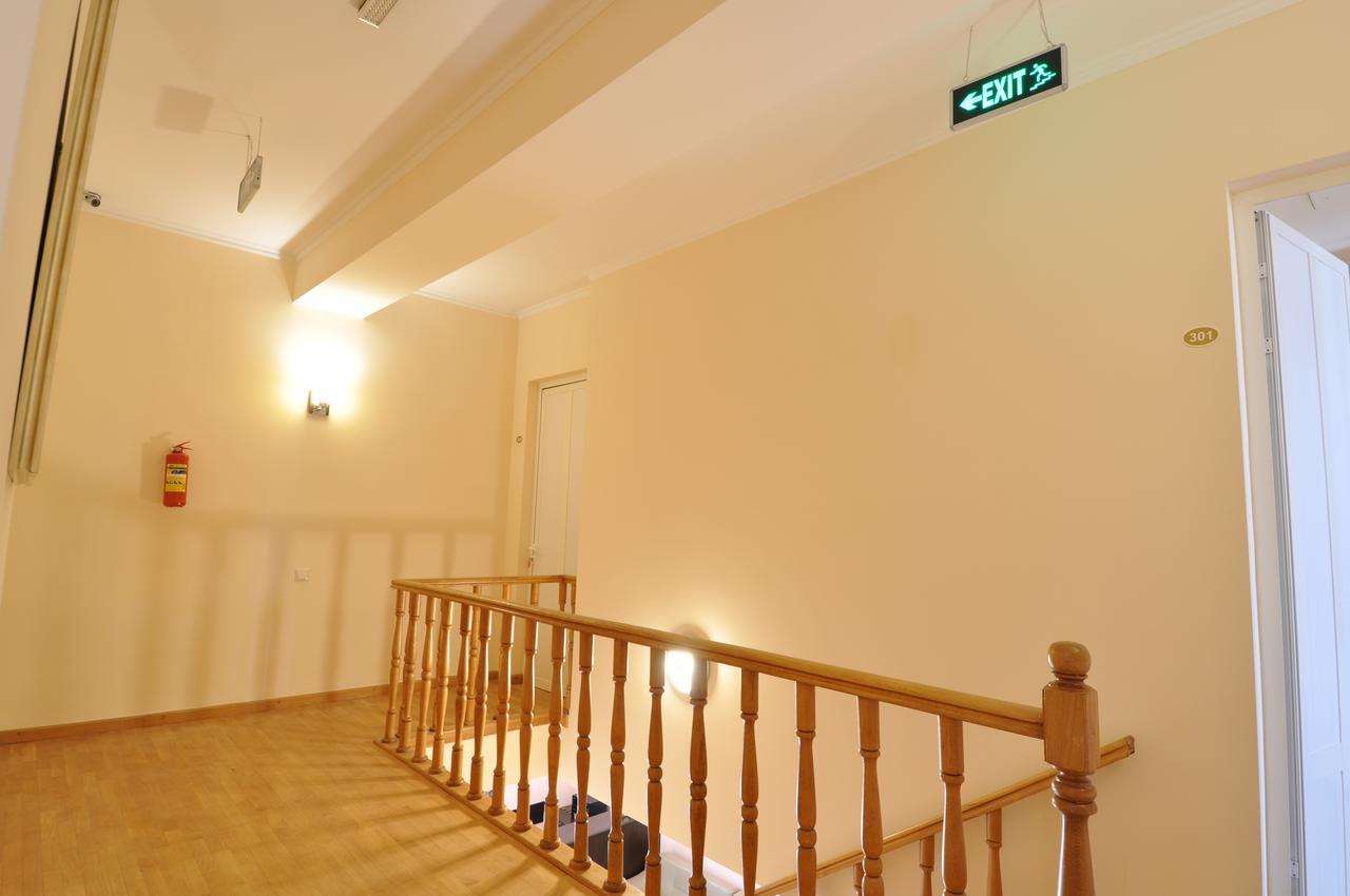 Albert House Hotel And Tours Yerevan Exterior photo